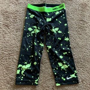 Nike Pro Capris